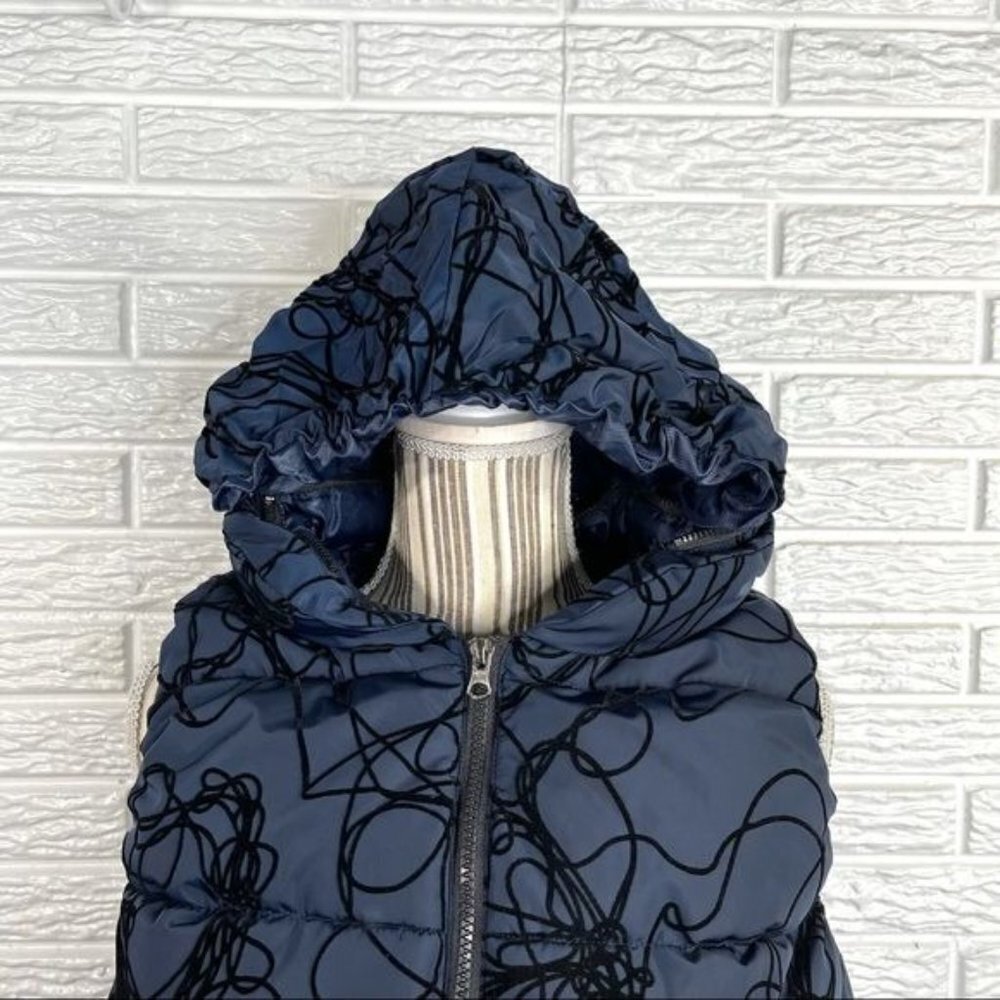 Calvin Klein Performance Puffy Blue Vest Black Velvet Squiggles Size Medium - Picture 7 of 9